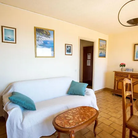 Les 3 Iles By Interhome Apartamento Le Lavandou